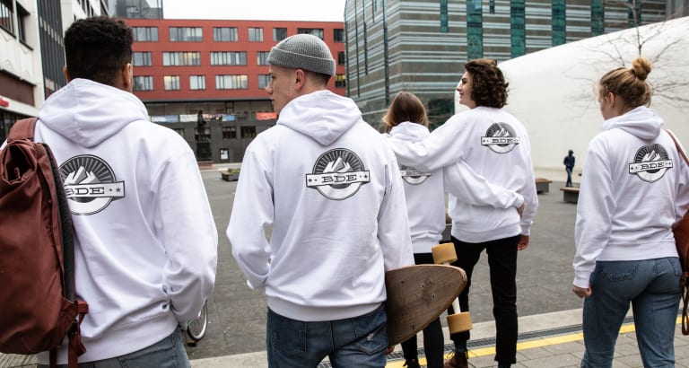 Sweat personnalisé hotsell association